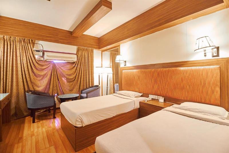 The Checkers Hotel Chennai Exterior photo