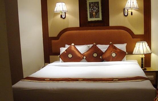 The Checkers Hotel Chennai Exterior photo