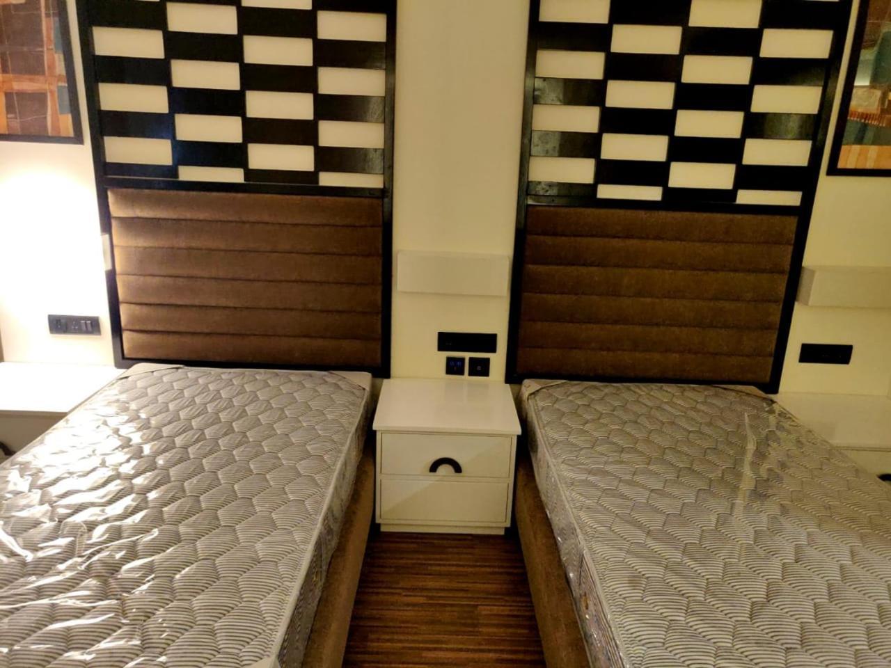 The Checkers Hotel Chennai Room photo